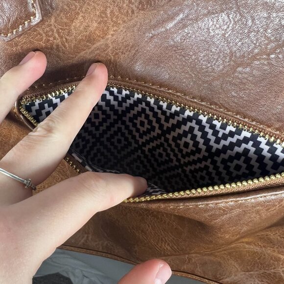 Madison West Womens Distressed Vegan Leather Shoulder Bag Brown Western Boho - Picture 10 of 11